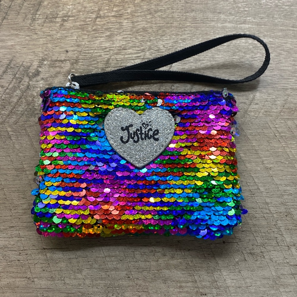 Color changing justice wallet!